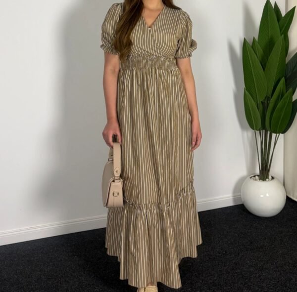 robe chic rayée